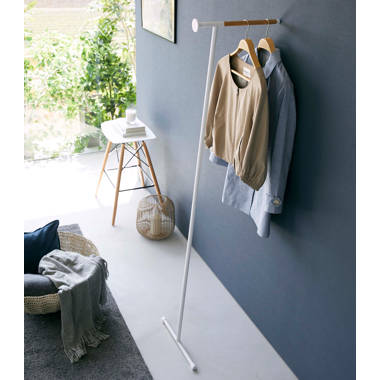 Leaning discount coat hanger